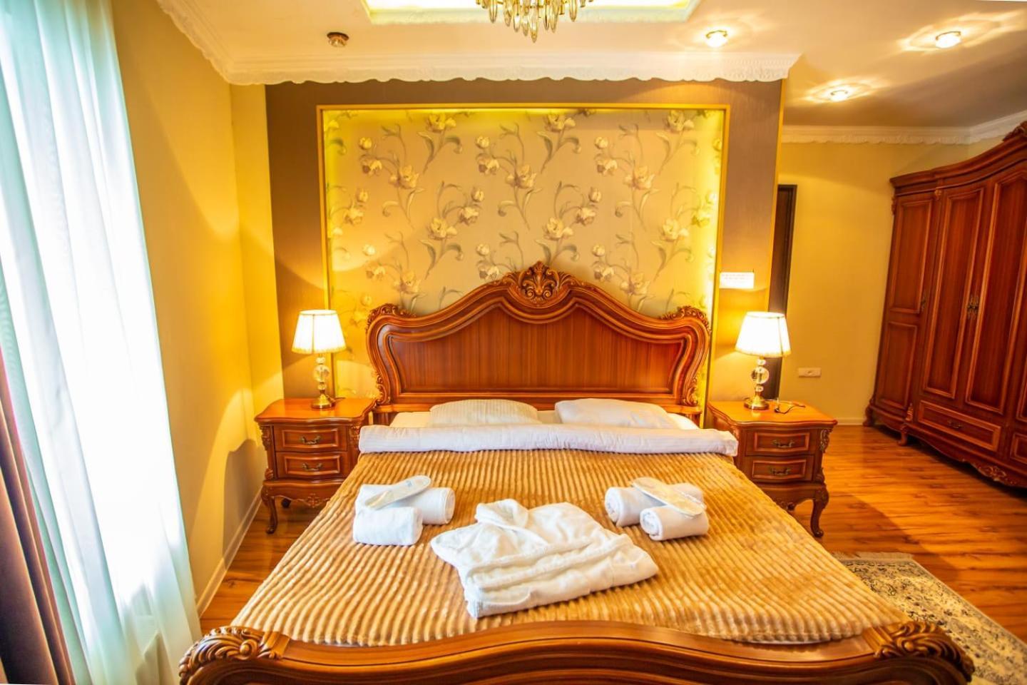 Hotel Caravan Palace Kutaisi Exteriér fotografie